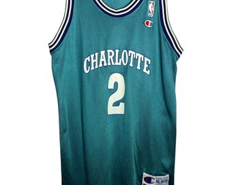 Vintage 90-tals Charlotte Hornets Champion #2 Johnson NBA baskettröja XL storlek 18-20 barn