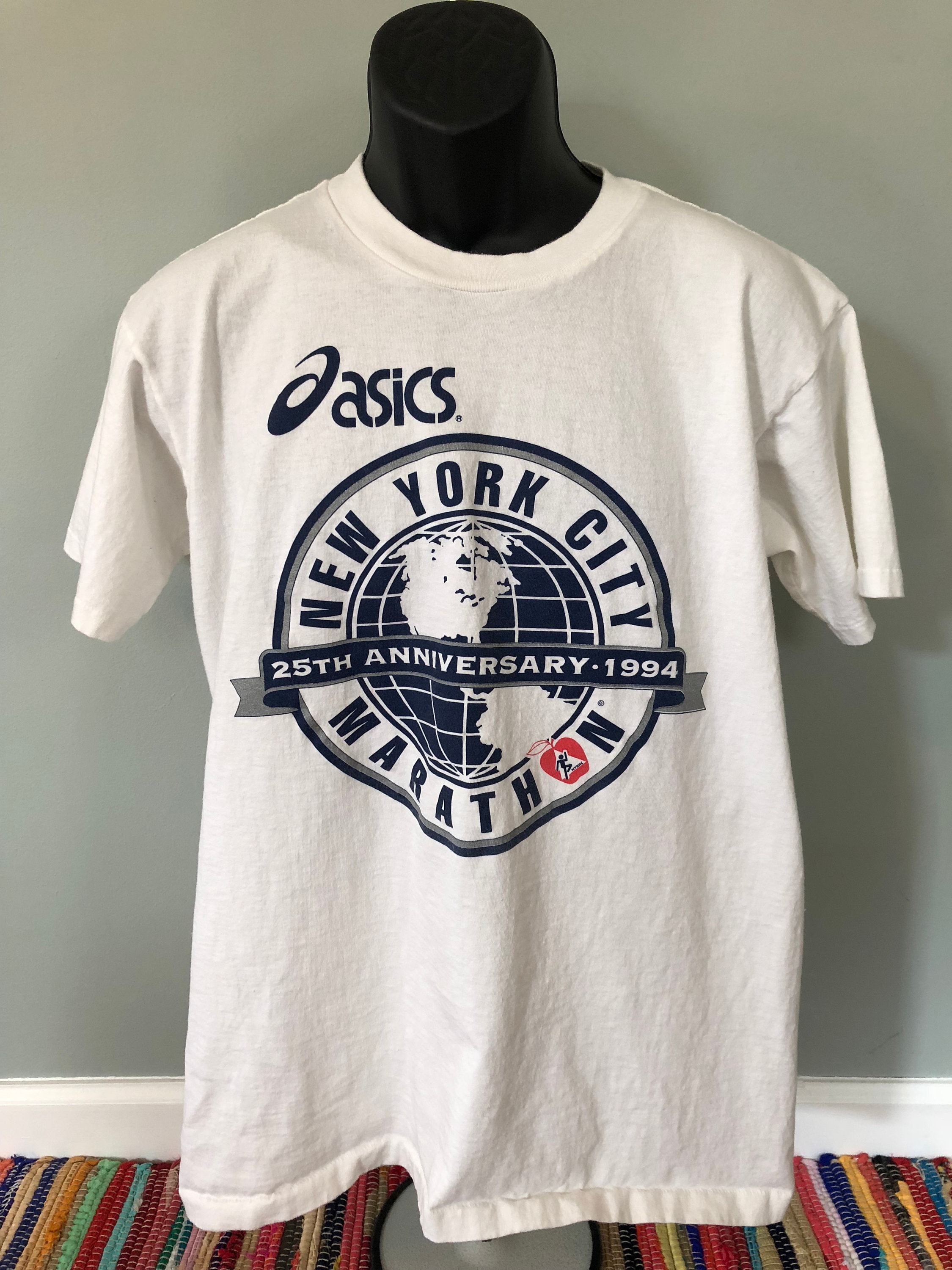 1994 New York City Marathon Shirt Vintage 90s Tee 25th 1994 New York City Marathon Shirt Vintage 90s Tee 25th