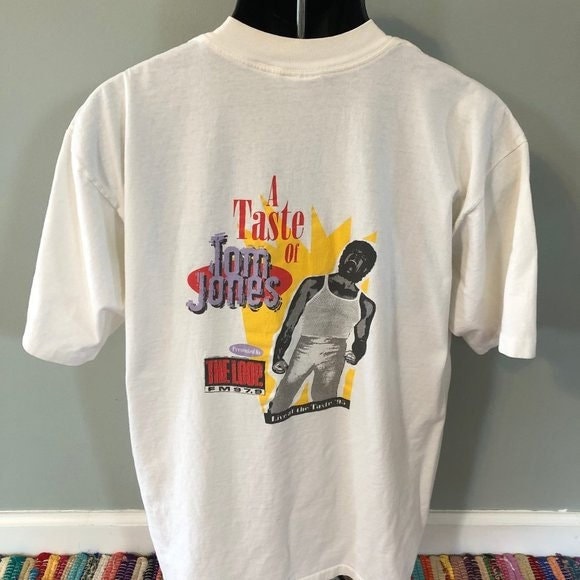 1995 Tom Jones Concert 97.9 Radio Tour Shirt Vintage 90s Band Tee