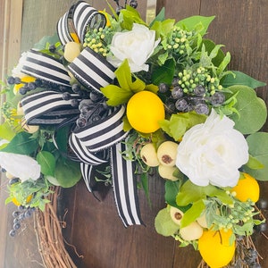 Lemon kitchen wreath, year around wreath, everyday lemon wreath, pantry wreath, lemon decor, minimalist wreath image 5