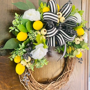 Lemon kitchen wreath, year around wreath, everyday lemon wreath, pantry wreath, lemon decor, minimalist wreath image 4