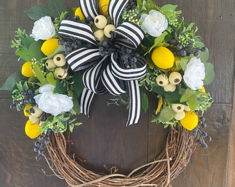 Lemon kitchen wreath, year around wreath, everyday lemon wreath, pantry wreath,  lemon decor, minimalist wreath
