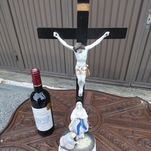 Antique large vieux paris porcelain lourdes bernadette crucifix holy water font