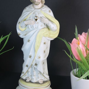 Antique bisque porcelain sacred heart jesus christ statue figurine