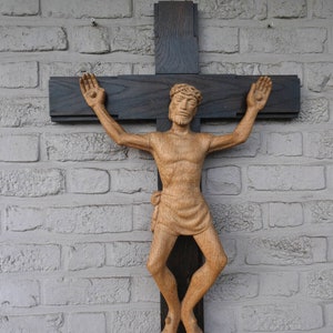 Wunderschöne 31 &quot;Holz geschnitzten Kreuz Kruzifix Christus Corpus selten