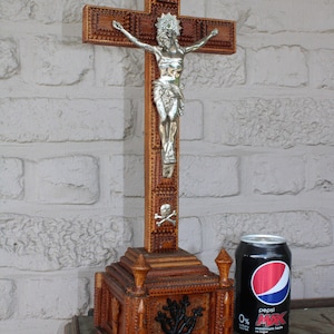 Antique tramp art wood carved crucifix religious