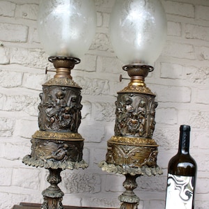Antique xl pair bronze metal relief putti cherub angels oil lamps glass shade
