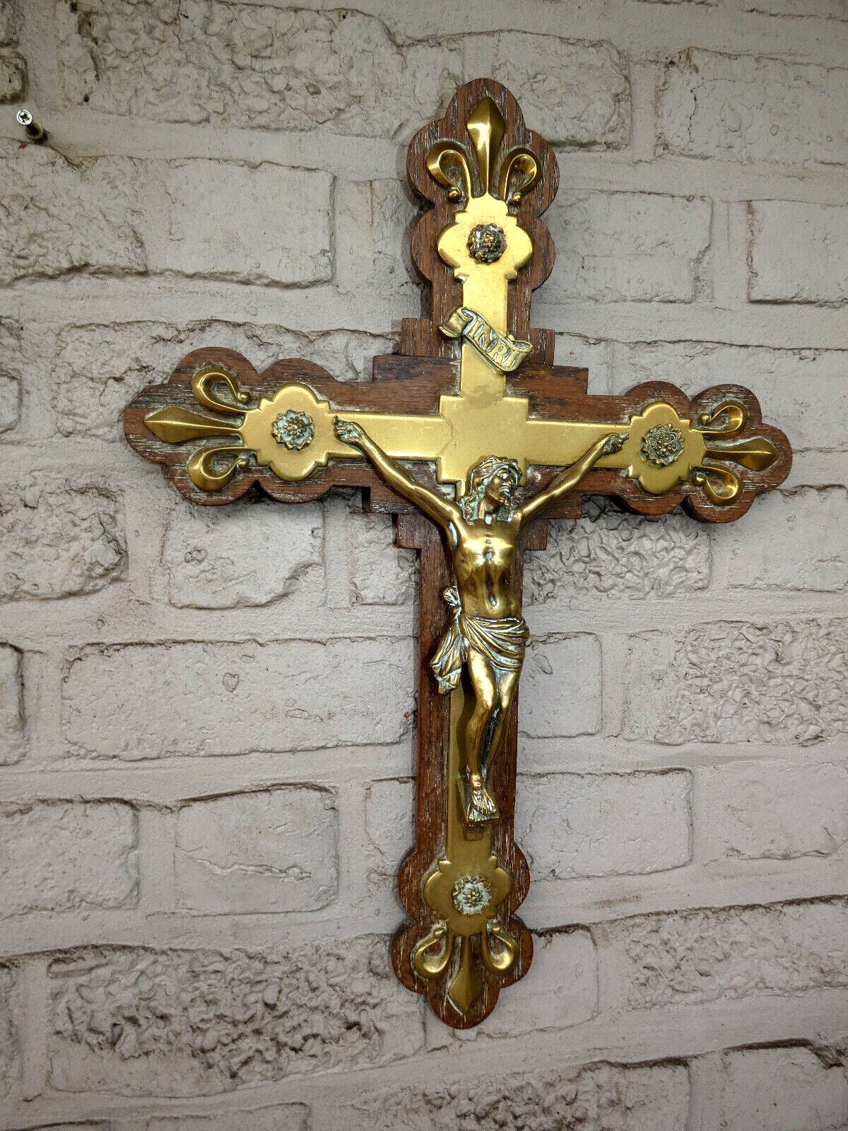 Antike Bronze Holz Fleur de Lys Symbol Wand Kruzifix Kreuz religiös