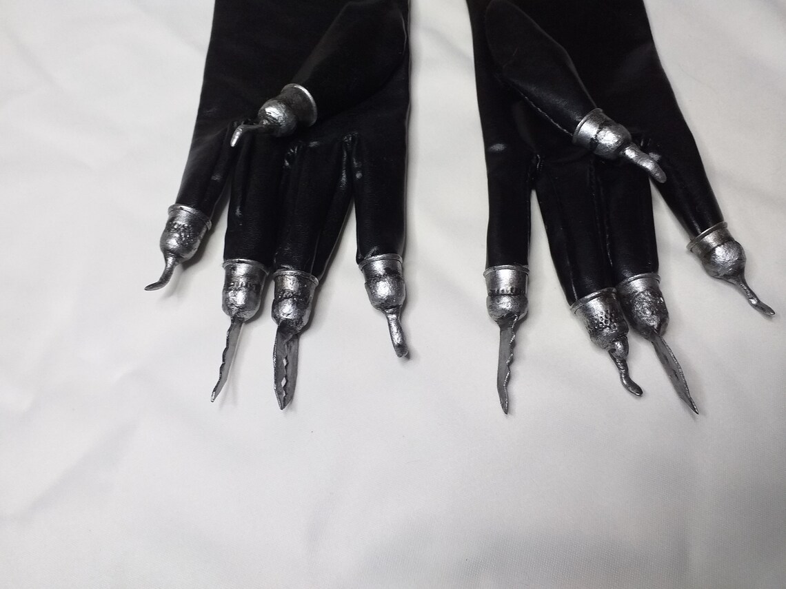 Cat-woman from Batman returns cosplay gloves with claws | Etsy