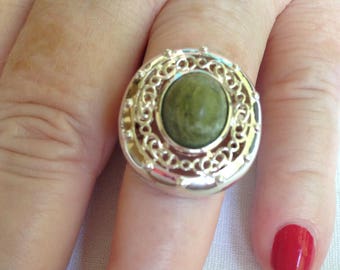 Sterling Silver Cabochon Green Jasper Ring, size 7