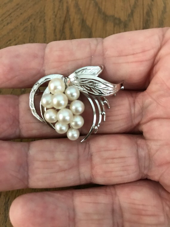 Vintage Real Pearl Cluster and Silver Brooch - image 5