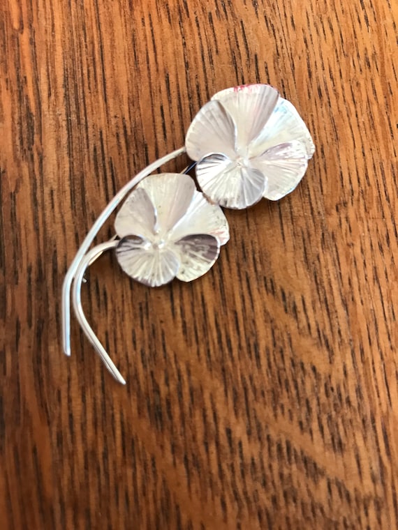 NYE Sterling Silver Pansy Spray Brooch Pin - image 1