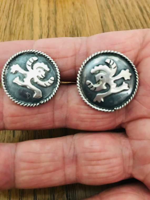 Taxco Sterling Silver Screw-back Earrings