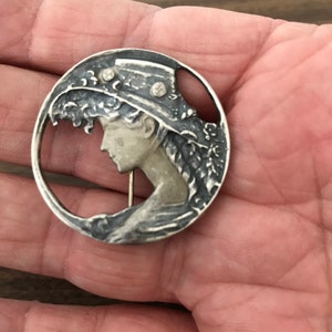 Sterling Silver Cameo Brooch Pendant
