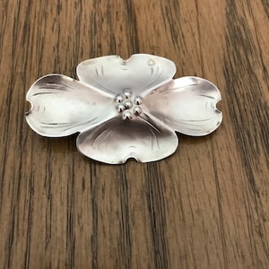 Nye Sterling Silver Dogwood Flower Pin or Brooch