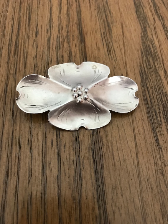 Nye Sterling Silver Dogwood Flower Pin or Brooch