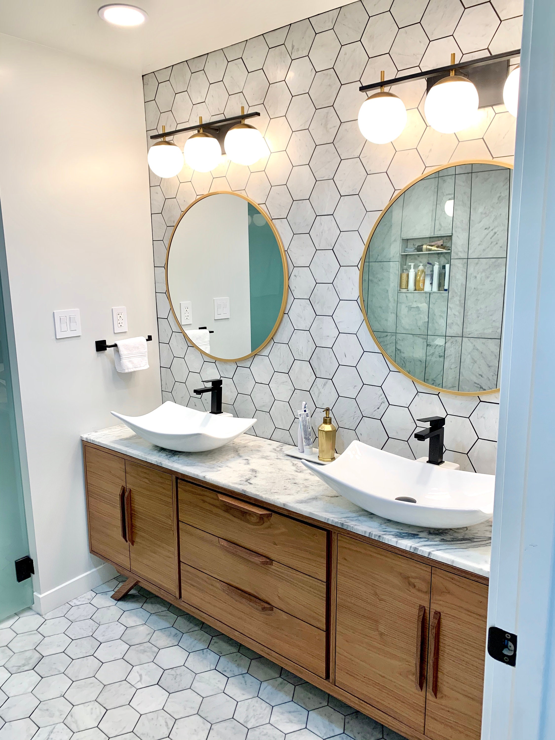 21.6 in. Wood Bathroom Vanity Top Sample, Bathroom Storage Cabinet
