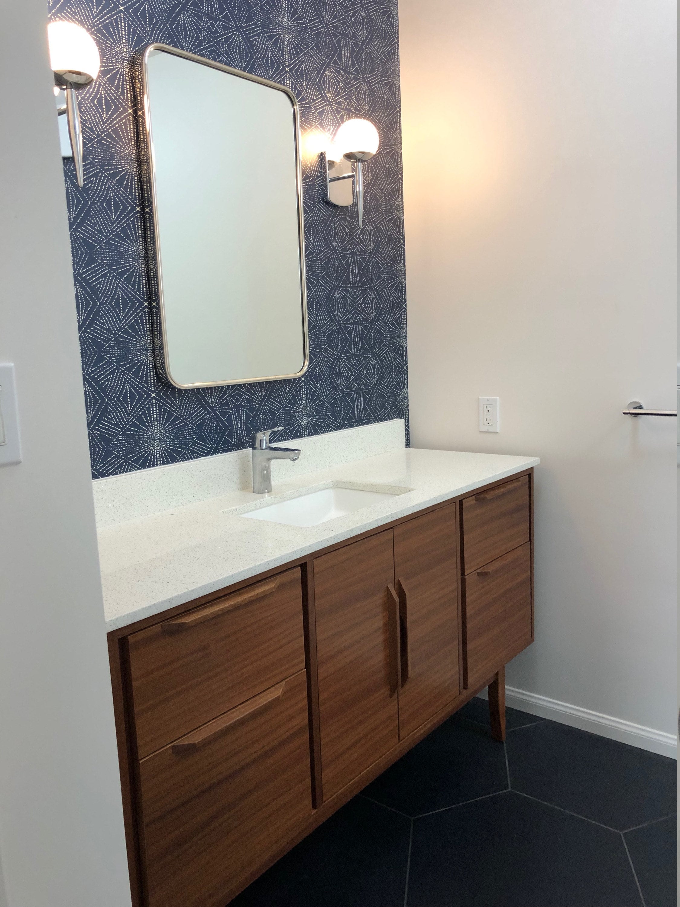 FREE SHIPPING New Mid Century Style 60 Bathroom Vanity - Etsy Polska