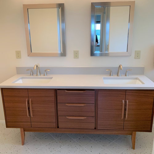 Mid Century Bathroom Rispa