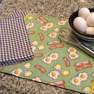 Bacon and Eggs Breakfast Placemat and napkin set with Black and White check Contrast and Yellow Trim
