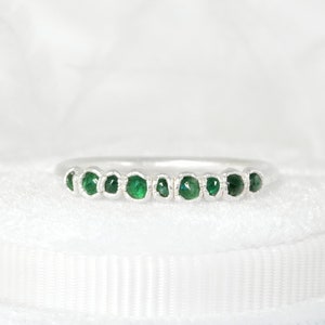 Emerald Pebble Ring Random Sequence Deep Green Crystal Ring Emerald Wedding Band Pure Silver Natural Emerald Ring