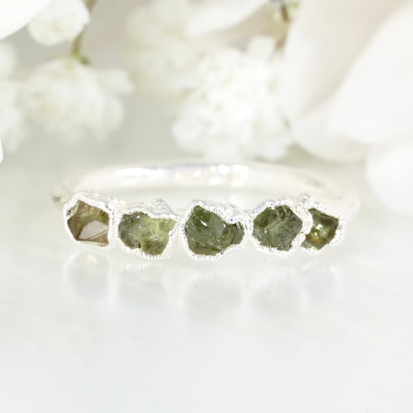 Demantoid Garnet Ring Raw Green Garnet Ring Green Garnet Wedding Band Natural Gemstone Ring Green Garnet Ring January Birthstone Jewellery