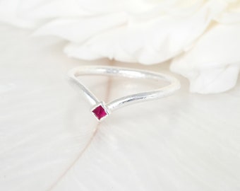 Natural Ruby Ring Square Ruby Wave Ring Hot Pink Crystal Ring Ruby Engagement Ring Ruby Wave Ring Pink Wedding Band Natural Ruby Jewellery