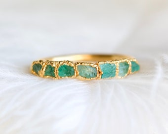 Raw Emerald Crystal Ring Natural Emerald Wedding Band Green Gemstone Ring May Birthstone Jewellery Rough Emerald Ring