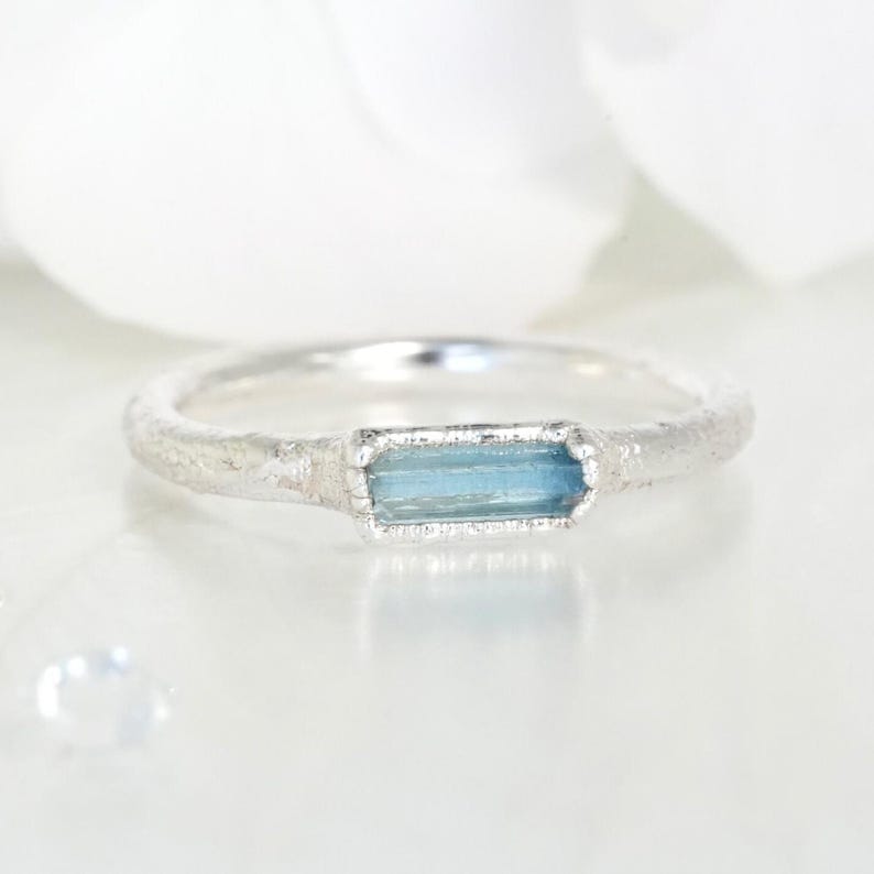 Aquamarine Crystal Ring. Raw Aquamarine Promise Ring Blue Crystal Ring Dainty Stacking Engagement Ring Electroformed 999 Pure Silver Ring image 1