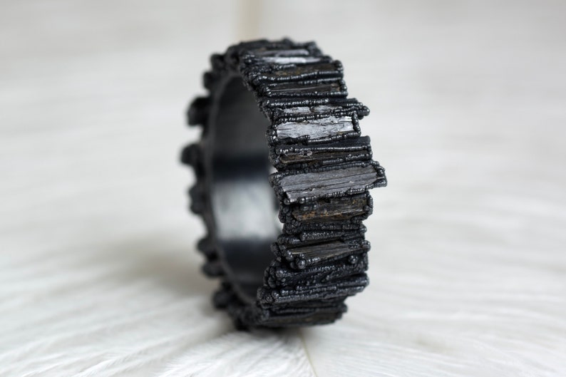 Raw Black Kyanite Eternity Ring Black Crystal Band Rustic Kyanite Ring Natural Kyanite Eternity Ring Raw Black Stone Ring Kyanite Jewellery OX Black + OX Kit