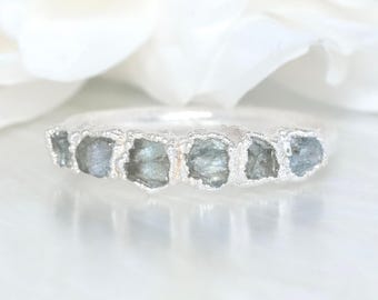 Raw Aquamarine Ring Rough Crystal Wedding Band Alternative Aquamarine Ring Fine Silver Jewellery Raw Aquamarine Jewellery March Birthstone