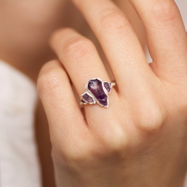 Raw Amethyst Ring Natural Raw Crystal Statement Ring Purple Gemstone Ring Alternative Engagement Ring  Amethyst Silver Jewellery