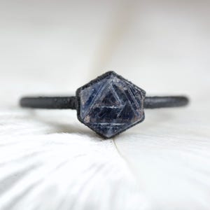 Raw Blue Hexagon Sapphire Ring. Raw Engagement Ring Sapphire Jewellery September Birthstone Ring Alternative Engagement Band