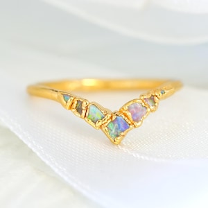 Raw Opal Wave Ring. Natural Australian Opal Ring Rough Wedding Band Opal Chevron Ring October Birthstone Jewellery Opal Anniversary Ring