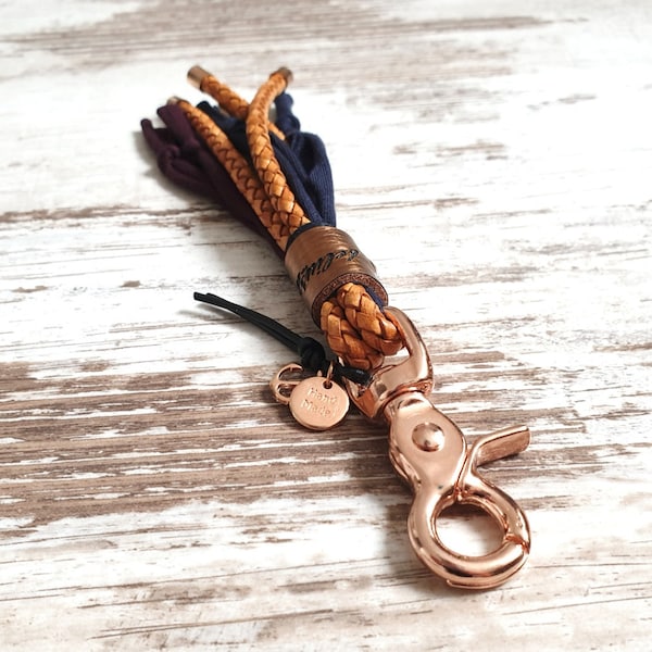 Keychain *Vagabond* Jerry Berry - customizable - made of leather and textile yarn - details in bronze, gold, rose gold, or silver