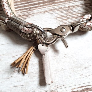 Dog collar Vagabond Chichi Ivory made of rope and leather color taupe and mother of pearl details available in silver, gold or rose gold image 2