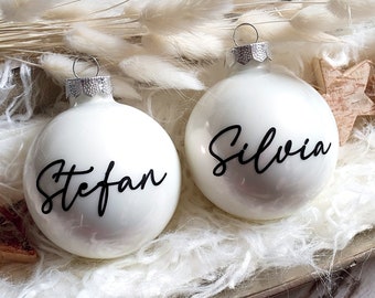 Personalisierte Christbaumkugel / Weihnachtskugel mit Name oder Wunschtext - aus Glas - Ø 6 cm - Geschenkidee zu Weihnachten