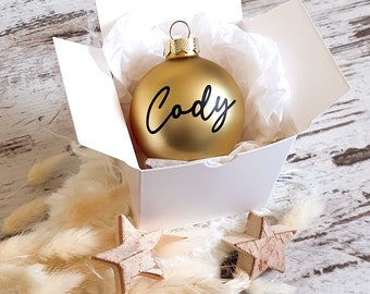 Personalisierte Christbaumkugel / Weihnachtskugel mit Name oder Wunschtext - aus Glas - Ø 6 cm - Geschenkidee zu Weihnachten
