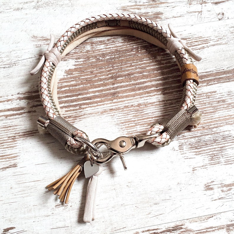 Dog collar Vagabond Chichi Ivory made of rope and leather color taupe and mother of pearl details available in silver, gold or rose gold Silber