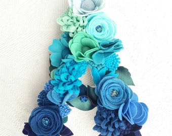 Monograma de letras de 9 pulgadas / Océano profundo / Decoración infantil / Decoración de pared con flores de fieltro / Monograma floral / Letra floral / Colores personalizados