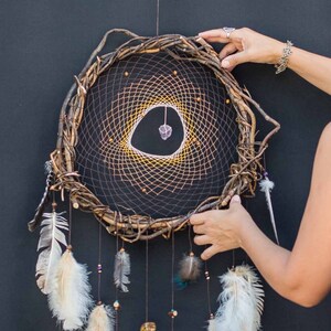 Dreamcatcher, Dream catchers boho decor, Crystals bedroom decor, Large dream catchers with crystals and rustic natural wilow, Bohemian gifts