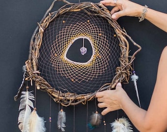 Dreamcatcher, Dream catchers boho decor, Crystals bedroom decor, Large dream catchers with crystals and rustic natural wilow, Bohemian gifts