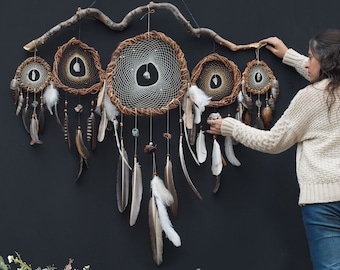 Oversized Macramé Wall Hanging: Bed-Spanning Dreamcatcher with Natural Gemstones for Boho Bedroom Decor