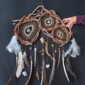 Organic Earth Treasures: Handcrafted Willow Wood Dreamcatcher Wall Decor with Semiprecious Stones 3-Light earth tones