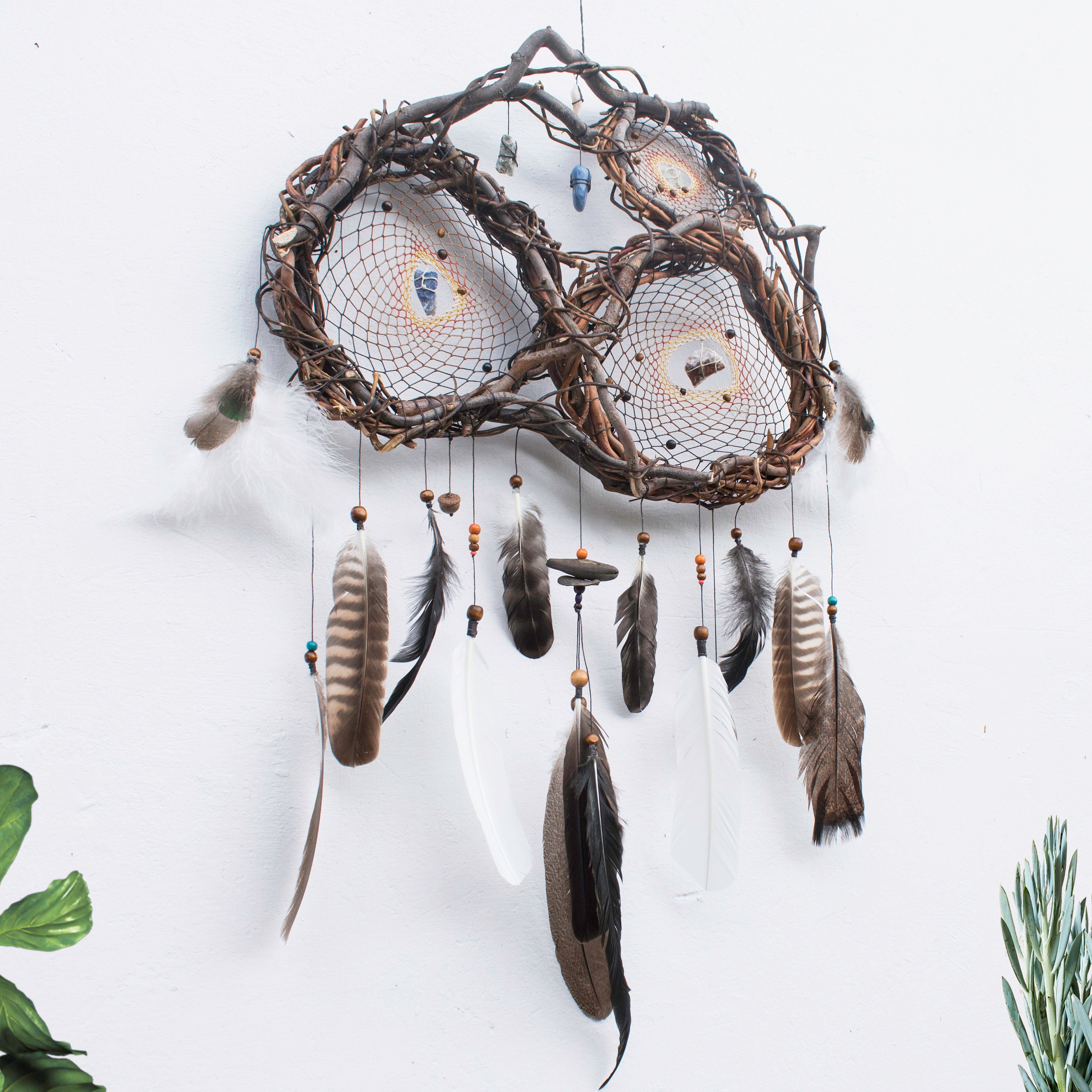 Authentic dream catchers with crystals for energy and sleep, Dream  protection wall art decor, Real dreamcatcher mindfulness, dorm room decor