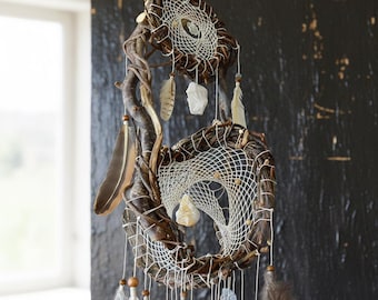 Handmade 13 Crystals Dreamcatcher, Boho Shamanic Healing Stones Decor