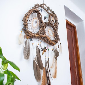 Acchiappasogni di cristallo: pietre curative, decorazioni con piume, energia positiva immagine 14