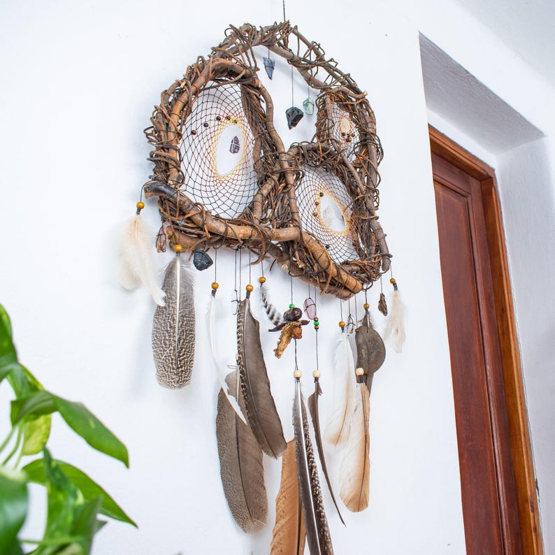Acchiappasogni di cristallo: pietre curative, decorazioni con piume, energia positiva immagine 14