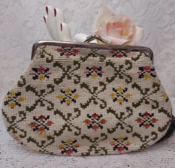 VINTAGE TAPESTRY CLUTCH, Mini Change Purse, 1950'… - image 7