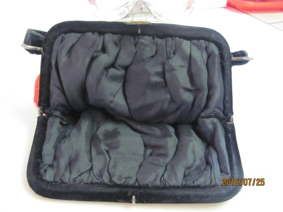 Vintage Black Velvet Clutch: Lucite Clasp 1940's … - image 2